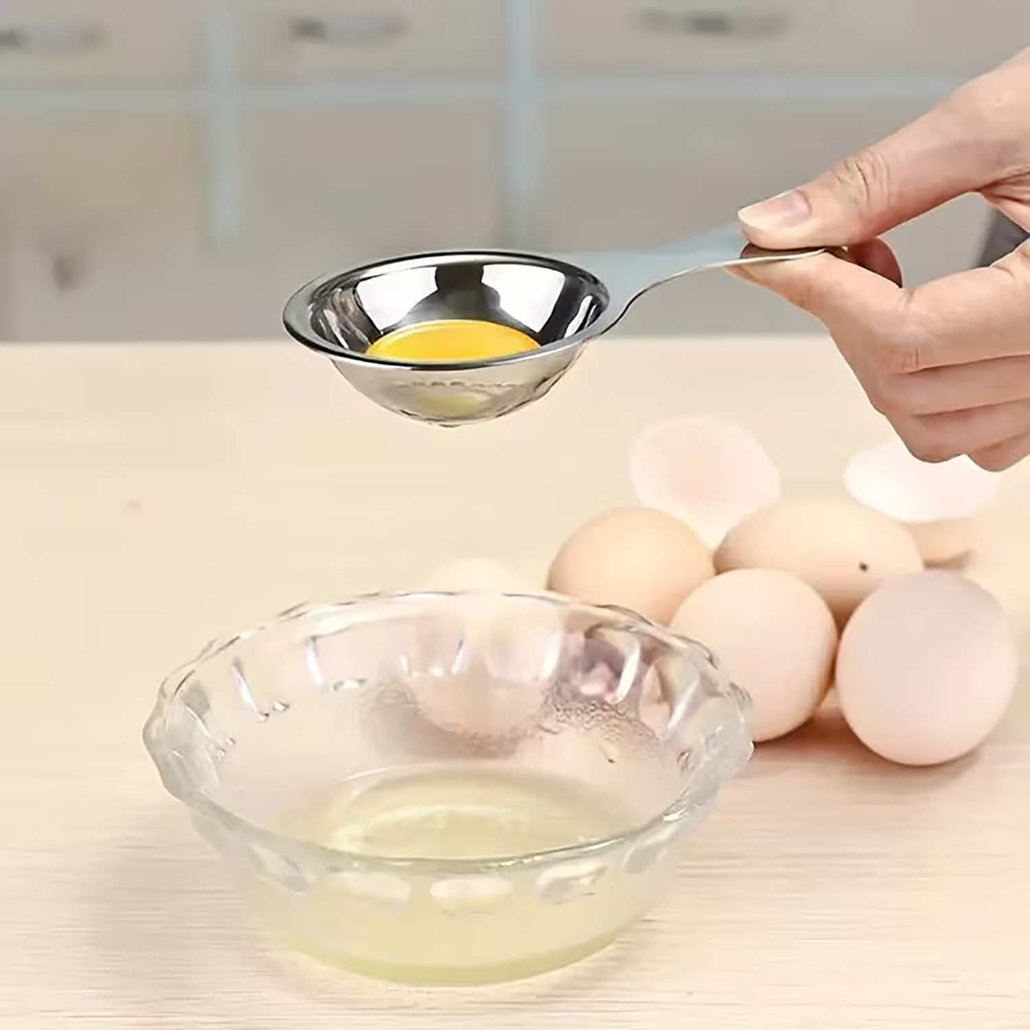 Séparateur d'œufs en acier ino - Egg Separator Tool avis et prix