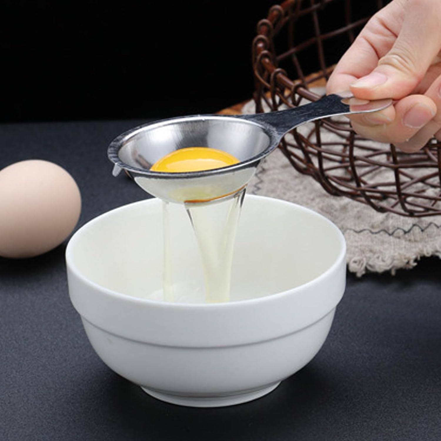 Séparateur d'œufs en acier ino - Egg Separator Tool avis et prix