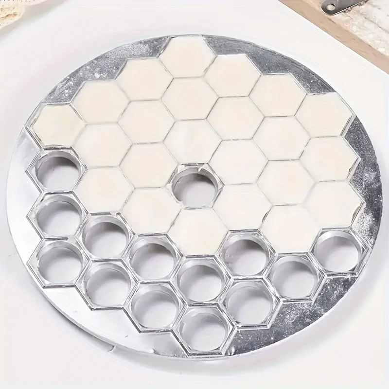 Outil pour faire des raviolis  - Kitchen Gadgets Dumpling Maker avis et prix