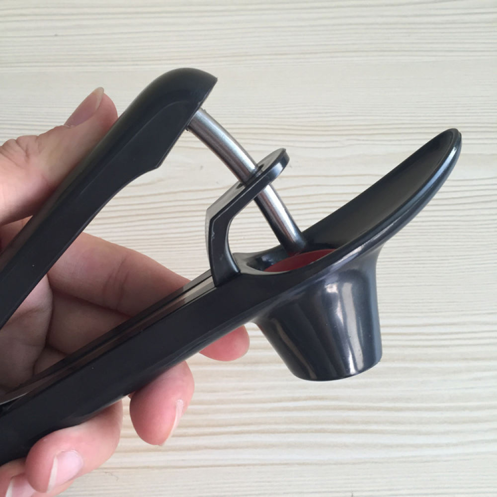 Désaiguilleuse à cerises profe - Kitchen Helper Gadgets avis et prix
